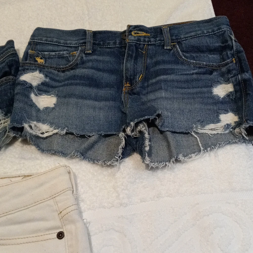 BUY 2 & GET 1 SHORTS - Picture 3 of 8